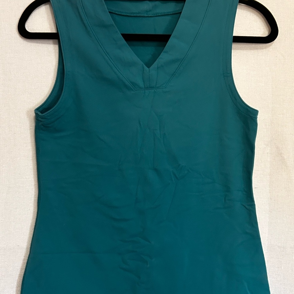 Lululemon Teal Sleeveless V-Neck Women's Top